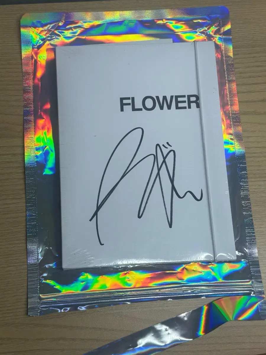 PENOMECO FLOWER サイン入りアルバム SIGNED] PENOMECO (페노메코) EP ALBUM - [Dry Flower] – EVE
